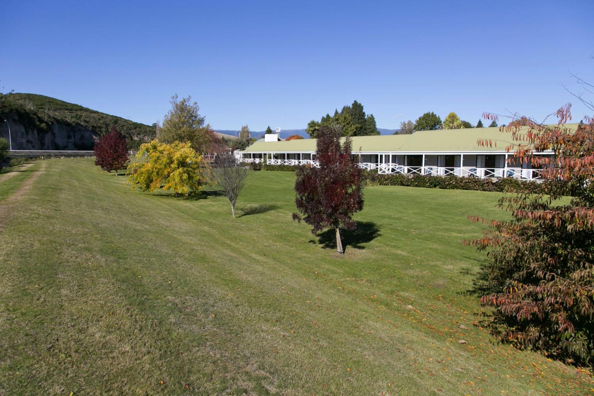 Turangi Bridge Motel Room photo